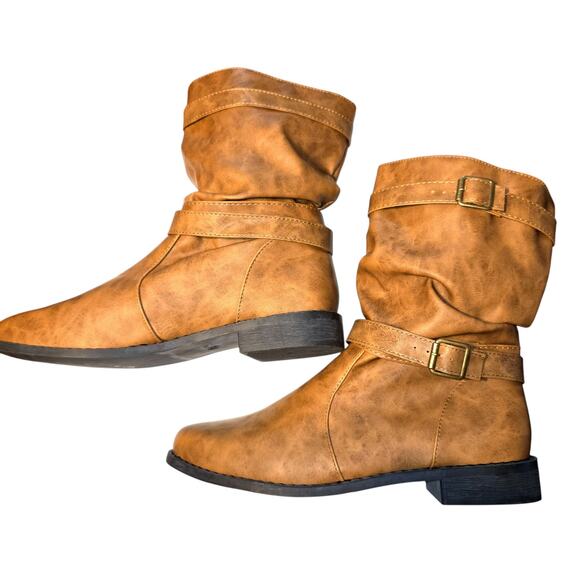 Women's 11 Brown Ankle Boots Flat Heel Buckle Straps Shoe - Picture 2 of 7